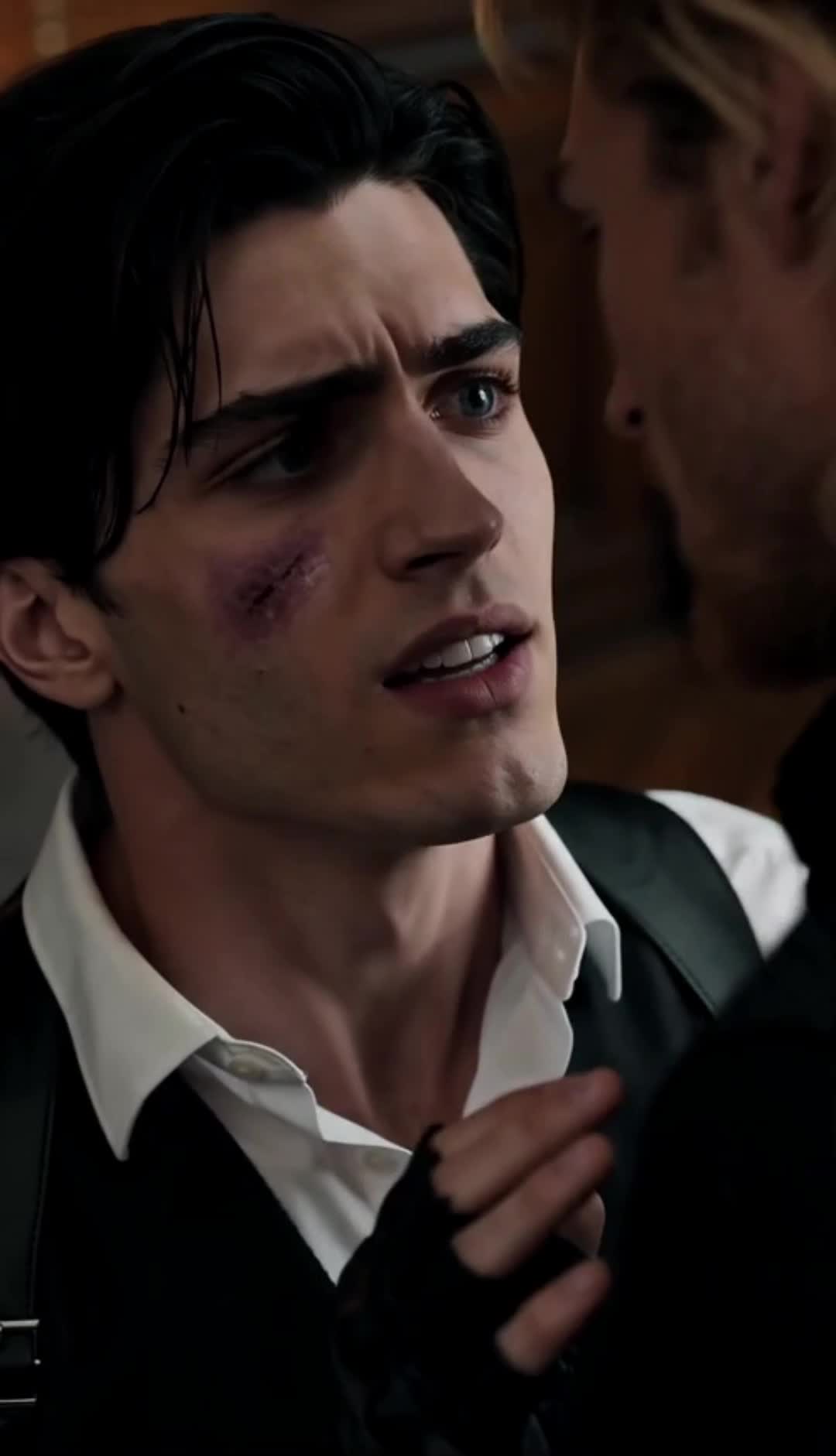 My Deadly Bodyguard Fell for Me