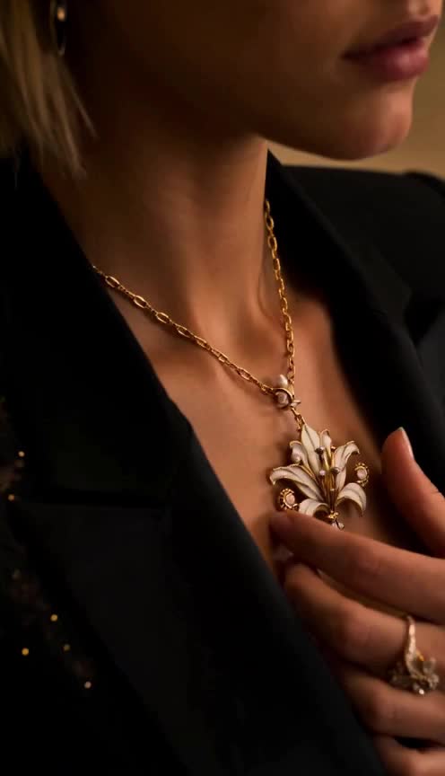 My Billionaire Ex Wants Me Back—But I'm the Jewelry Queen Now