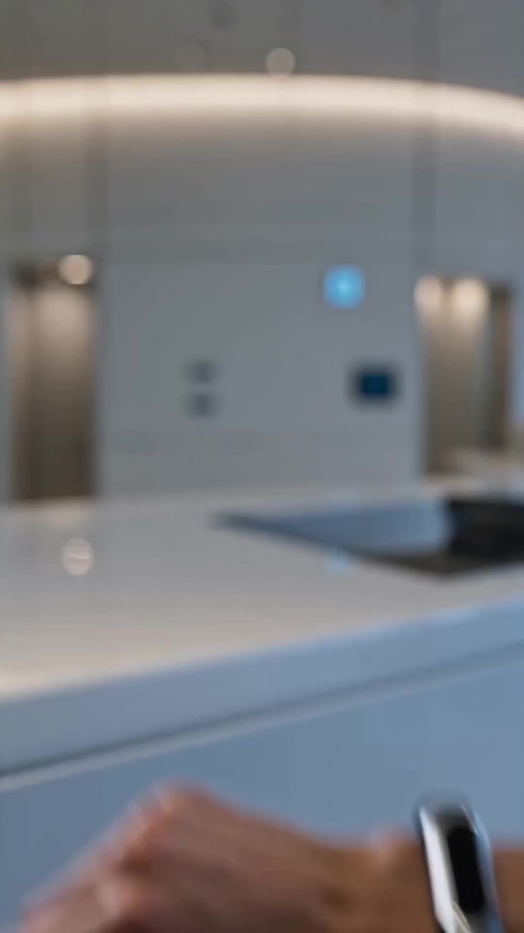 Nove Therians Sensuais e Sua Única Rainha