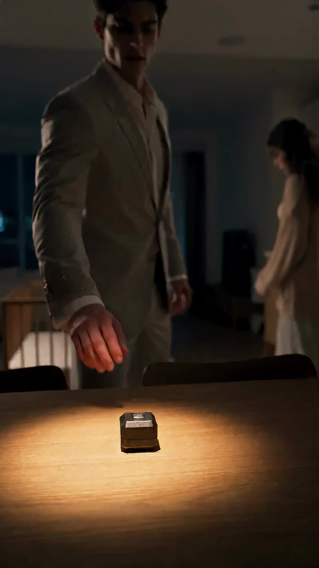 Rejected Mate Fleeing With His Secret Blood‑Child