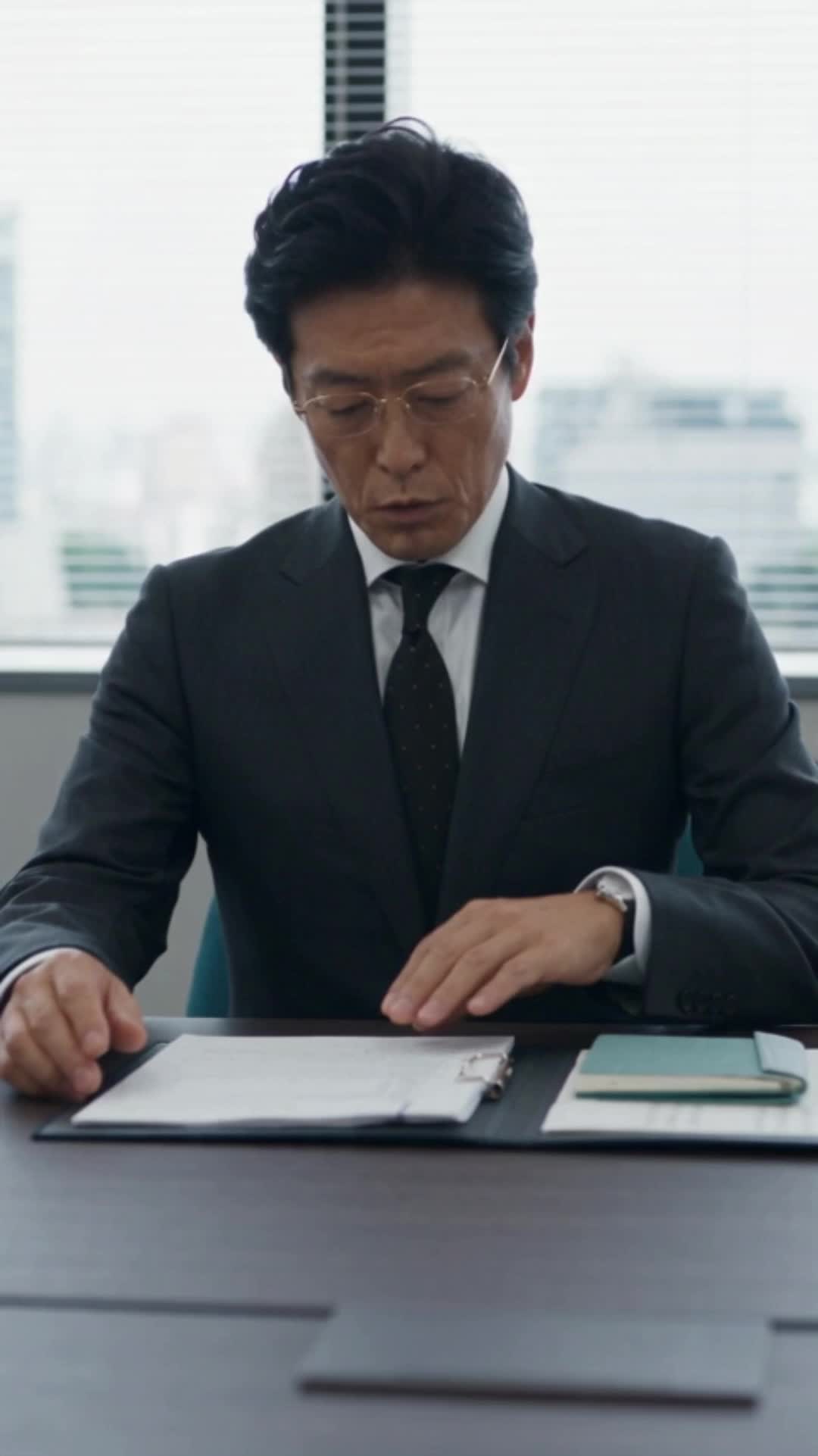 捨てられた妻を迎えに来たのは、世界一の家族でした~離婚した日から始まる、溺愛逆転人生~