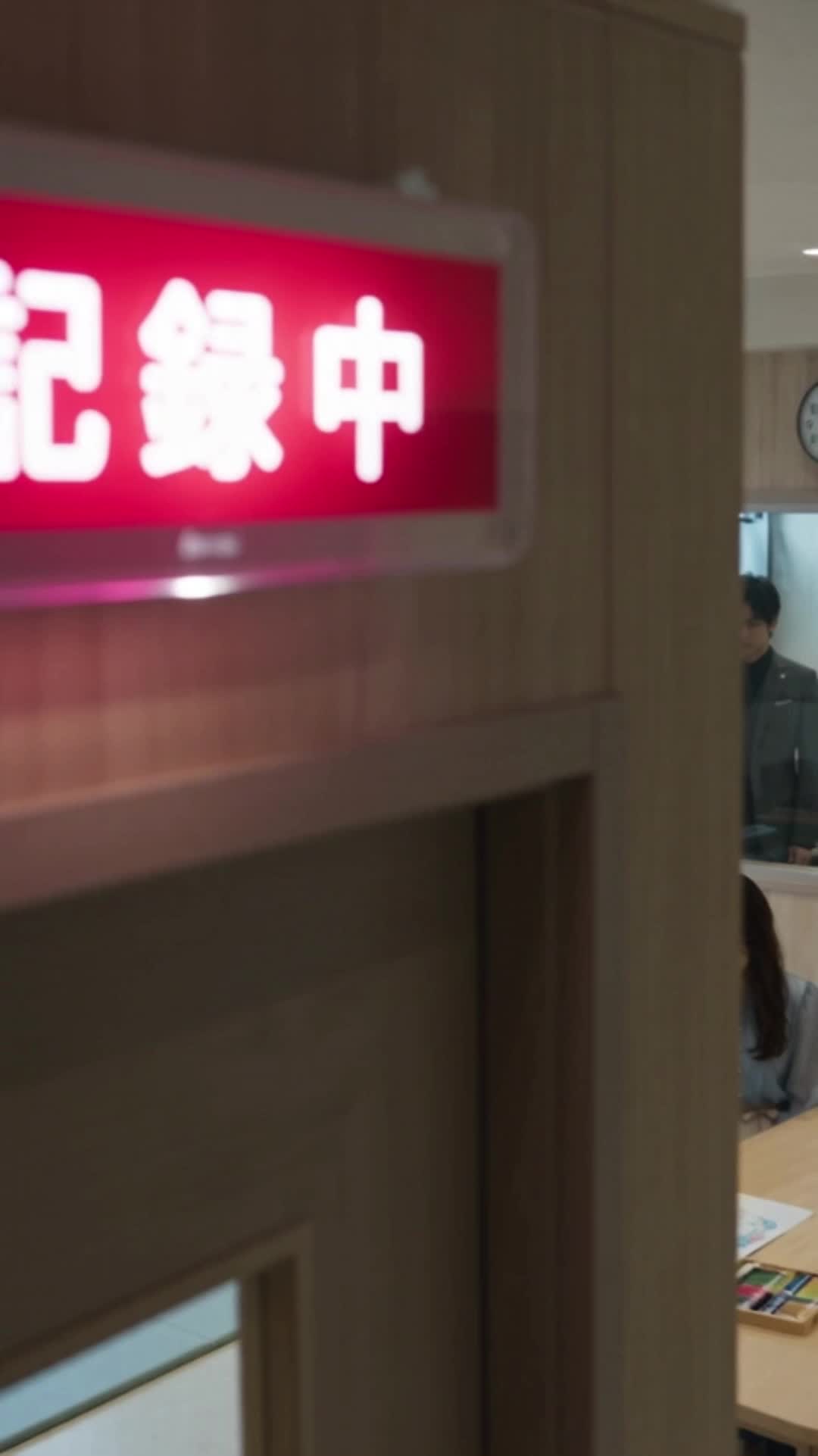 捨てられた妻を迎えに来たのは、世界一の家族でした~離婚した日から始まる、溺愛逆転人生~
