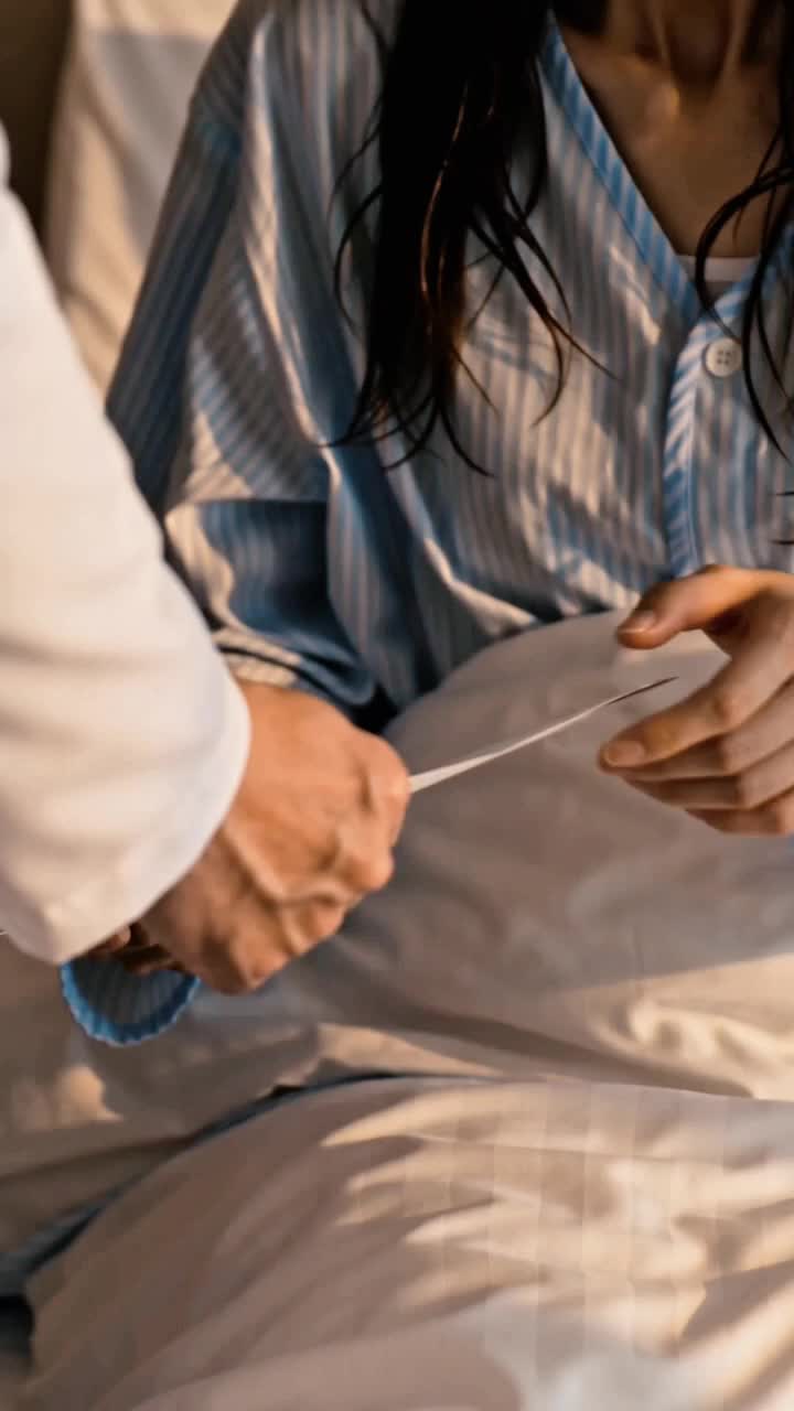 捨てられた妻を迎えに来たのは、世界一の家族でした~離婚した日から始まる、溺愛逆転人生~