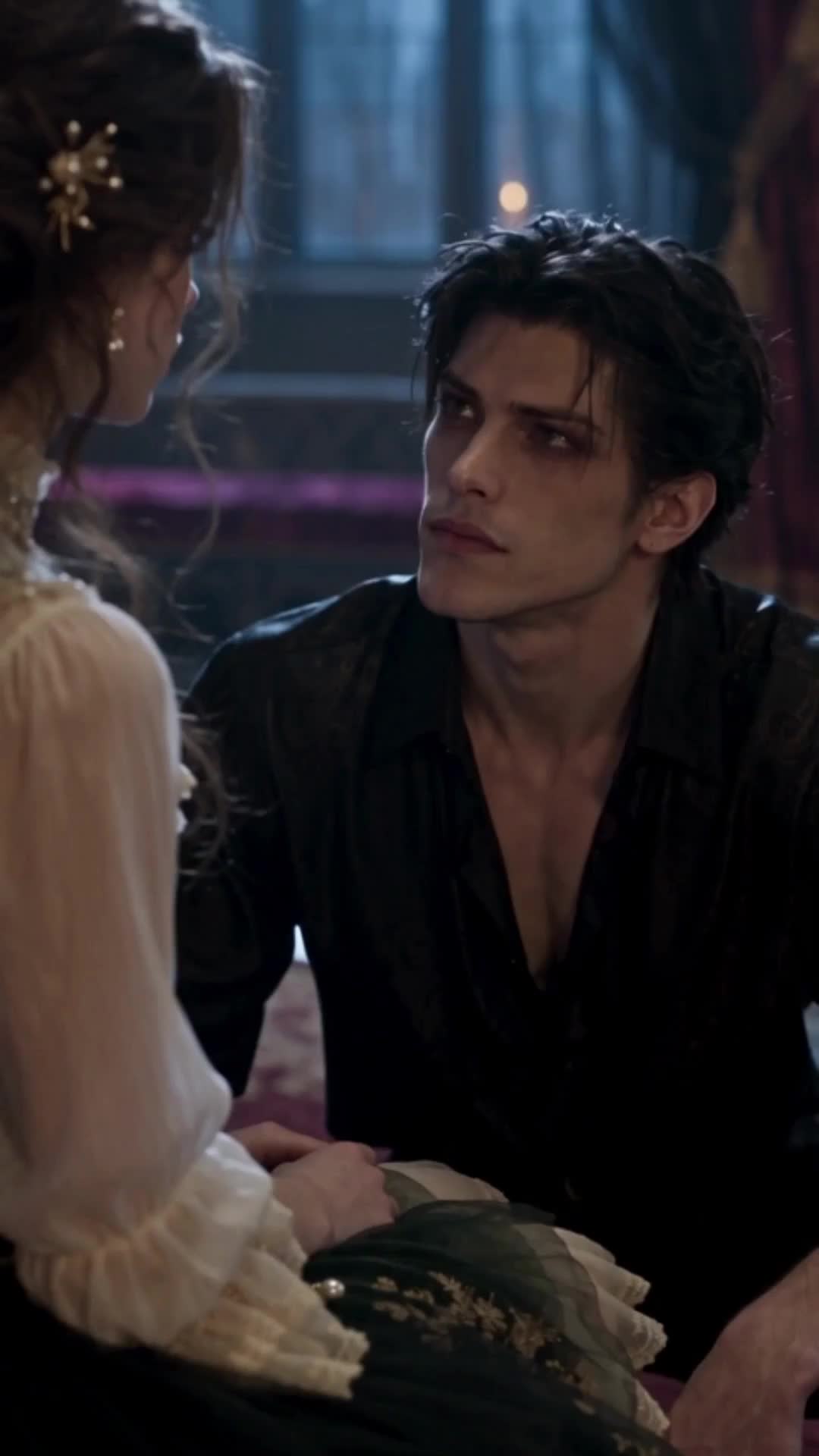 Forçada a se Casar com o Rei Vampiro