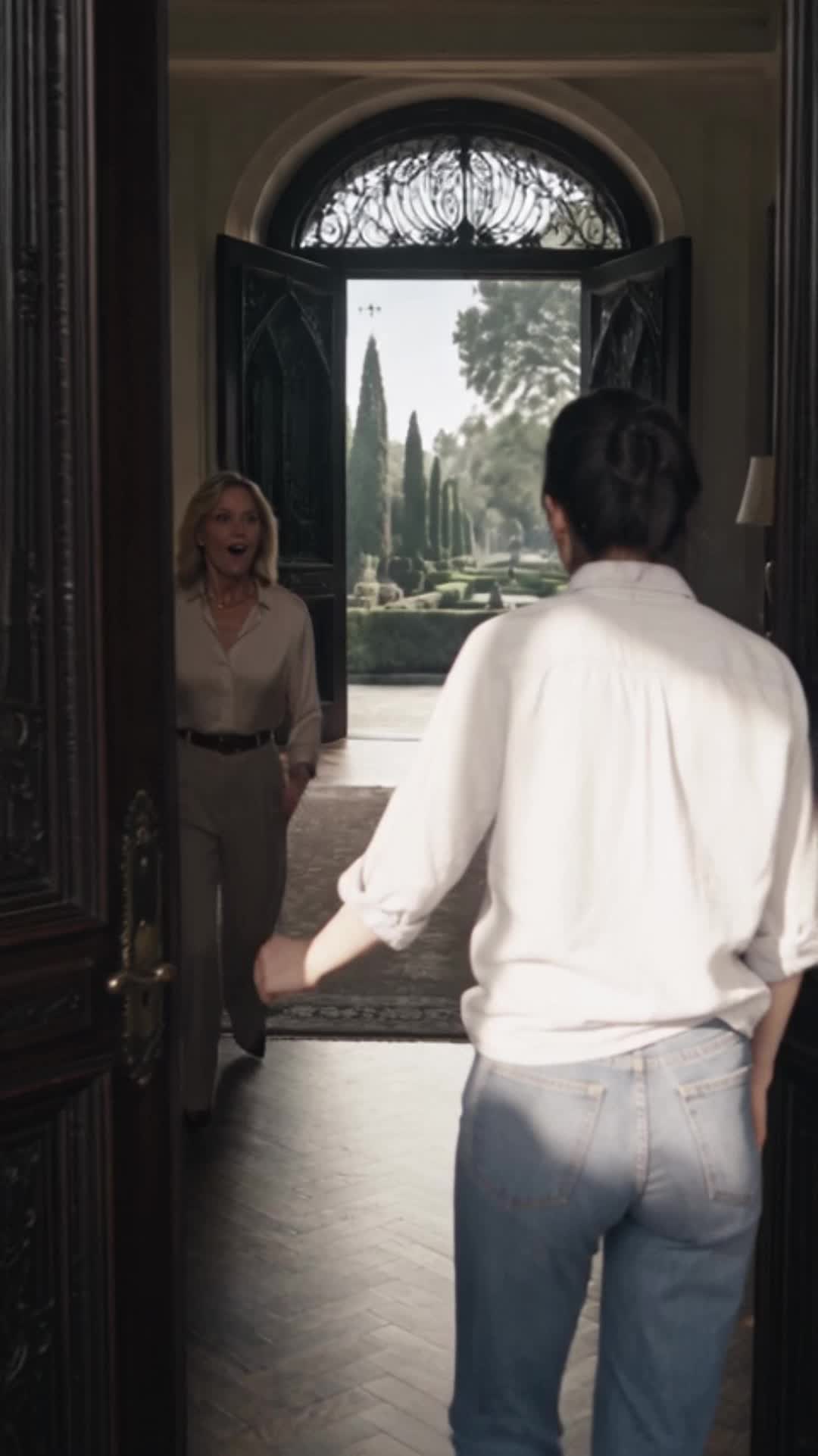 The True Heiress Sends All Family to Prison