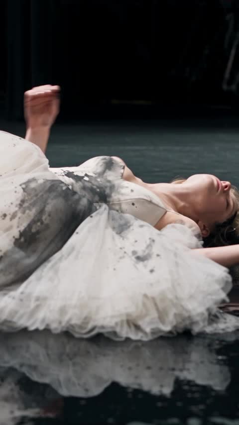 The Actress in the Novel Bites Back